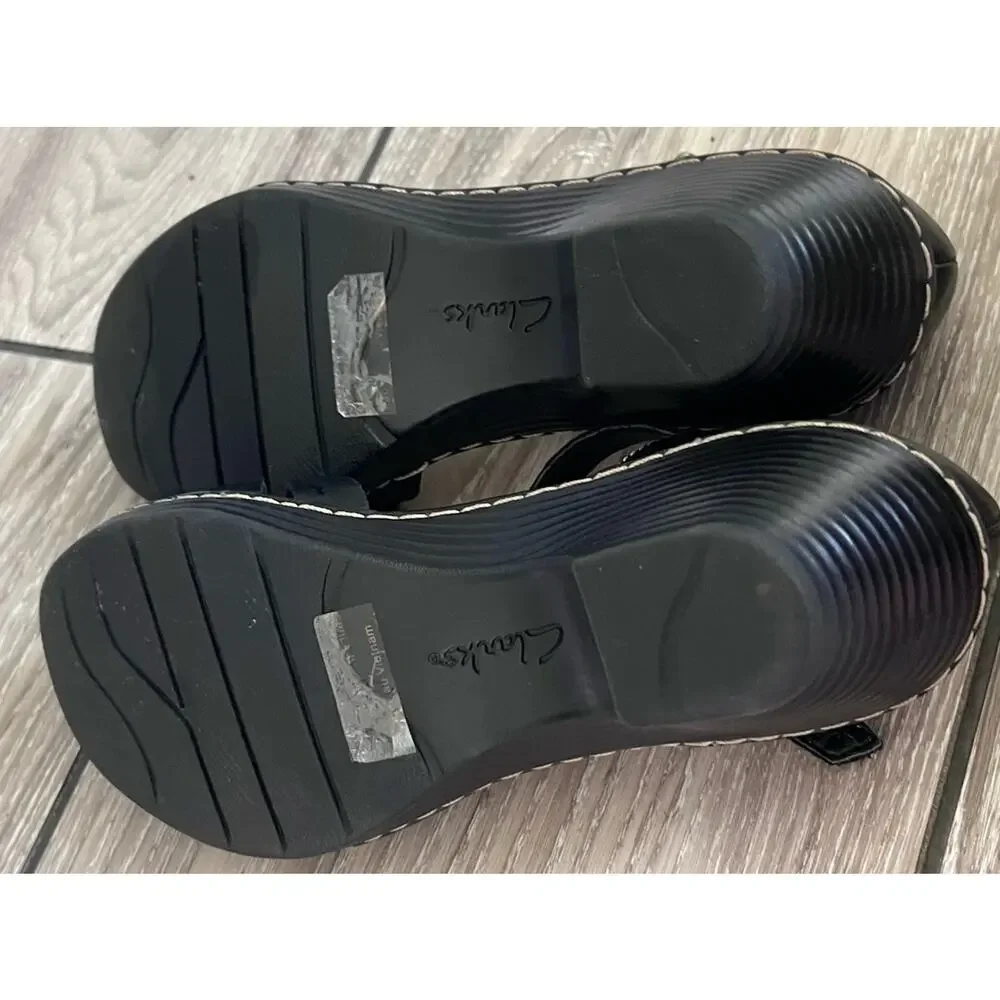 Clarks Bendables Wendy Land Black Leather Closed Toe Wedge Womens 7 Sandals